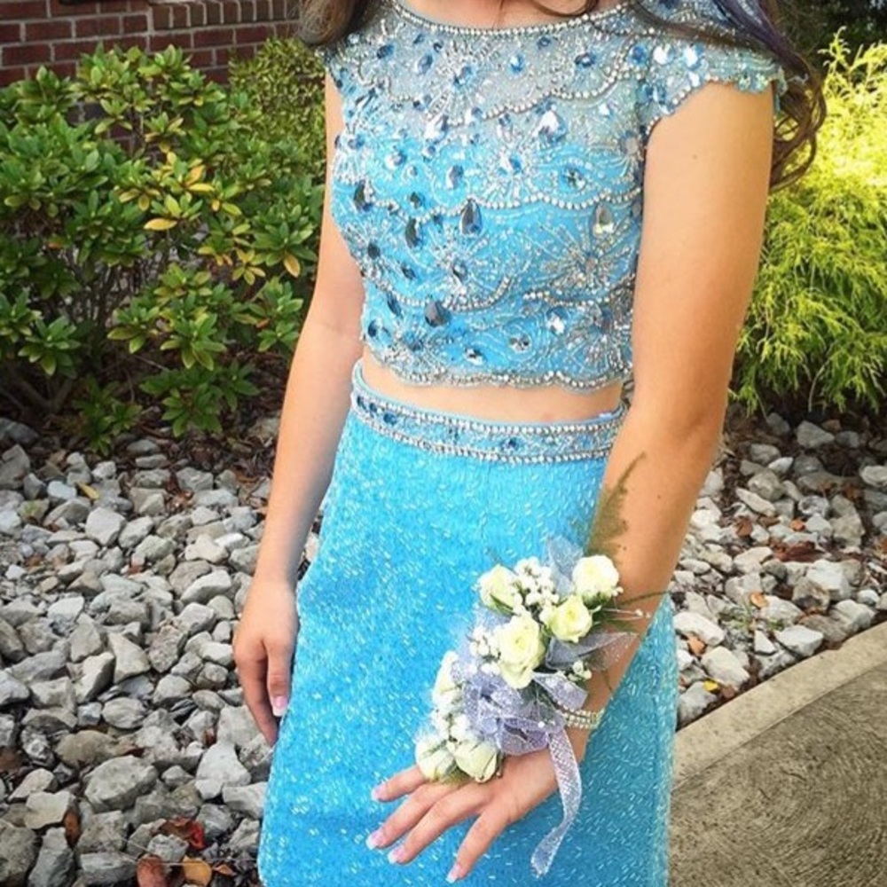 Sherri Hill Dress - Picture 7 of 8